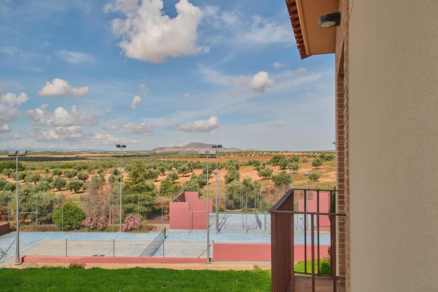 Hotel Spa Villa Nazules Chueca Εξωτερικό φωτογραφία