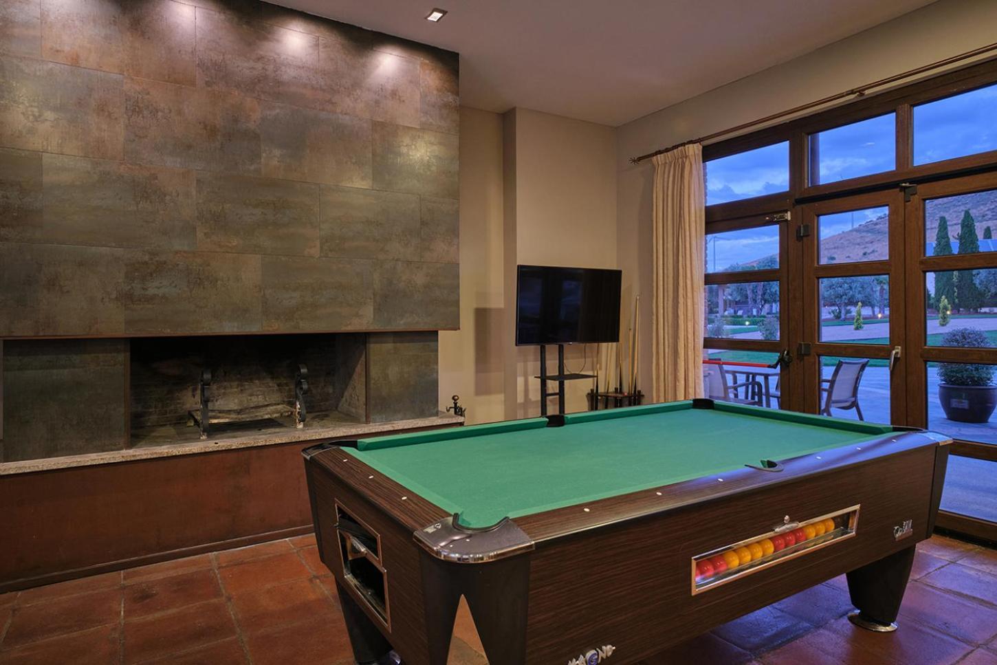 Hotel Spa Villa Nazules Chueca Εξωτερικό φωτογραφία